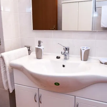 Diana Boulevard Apartment