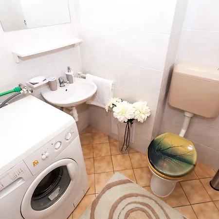 Diana Boulevard * Zára