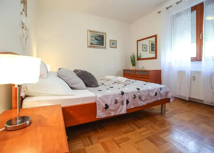 Diana Boulevard * זאדאר